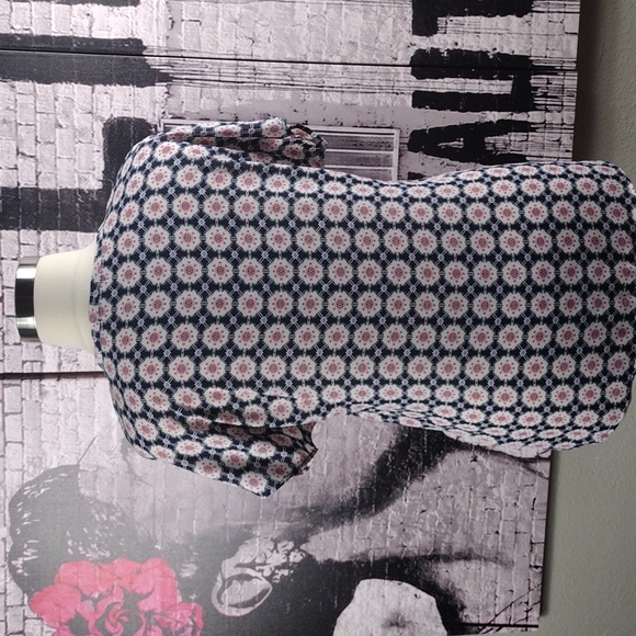 Pleione Blue Floral Blouse EUC - Picture 3 of 5